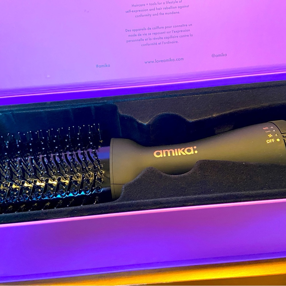 NIB Amika 2in 1 Hair Blow Dryer Brush